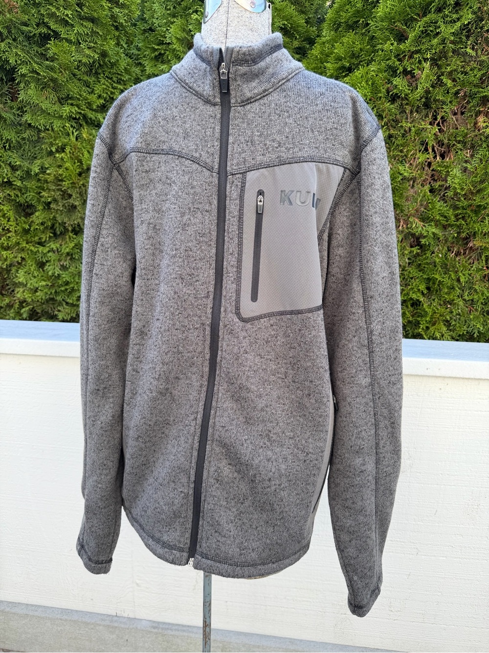 KUIU Men’s Base Camp High Loft Sweater Fleece Full Zip Jacket - Size Large